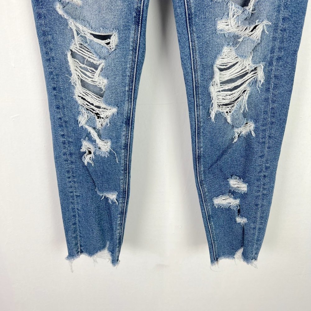 American Eagle Distressed Stretch Mom Jean Ankle Length Size 2 EUC T2586 - Picture 3 of 11